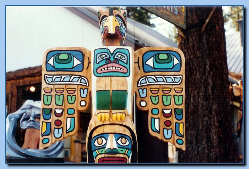 1-031a Totem-Traditional